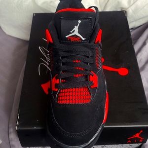 Jordan youth size 5